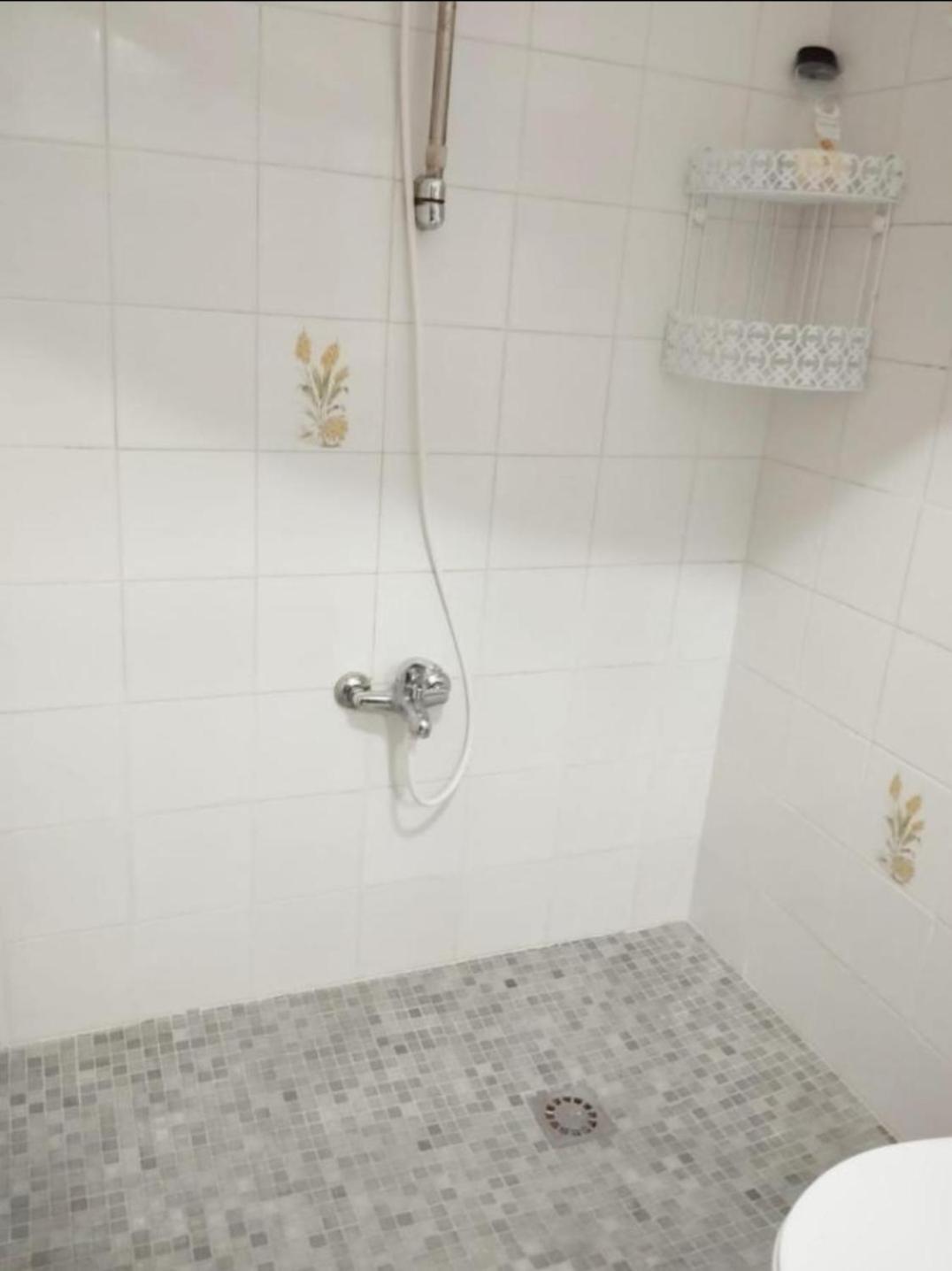 Room In Shared Apartment With Parking Almunecar Exterior photo
